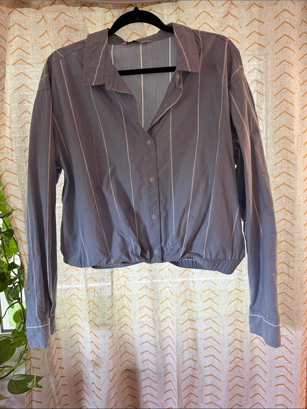 Cropped collared business blue and white Striped Button-Front collared Shirt